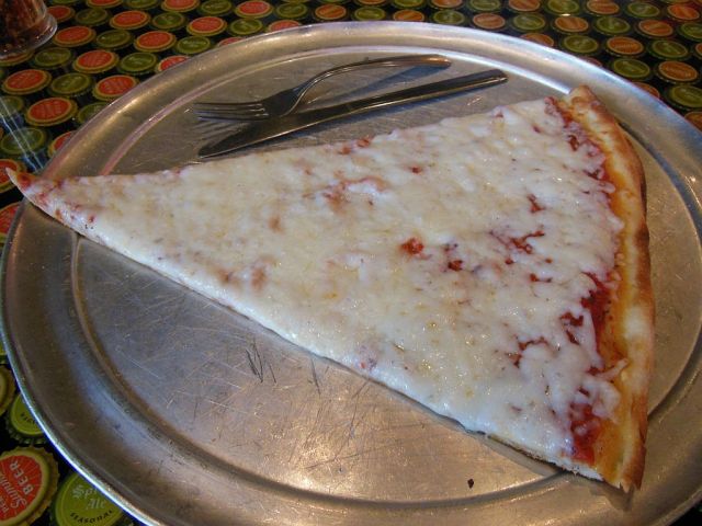 Serious Pizza slice - RESIZE