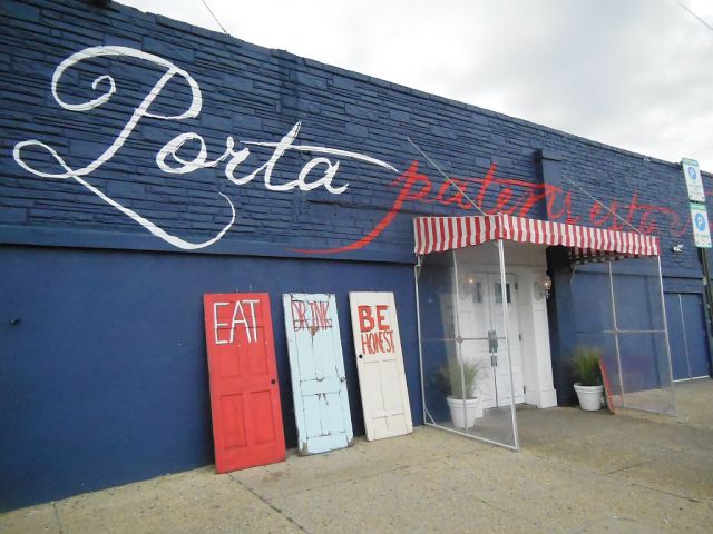 Porta outside - RESIZE