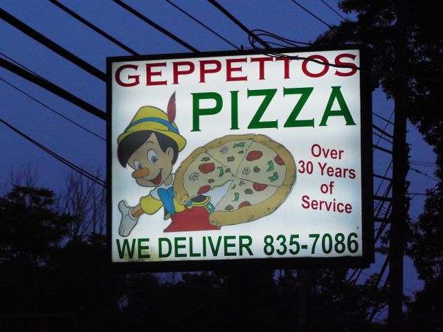 Geppettos - sign - RESIZE