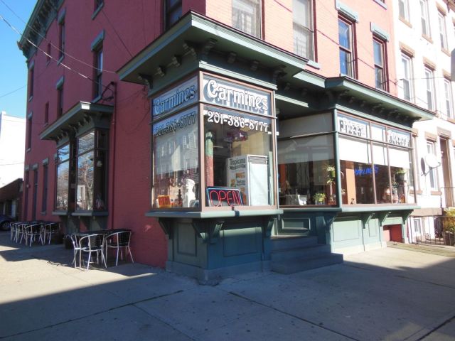 Carmines Pizza Factory - outside - RESIZE
