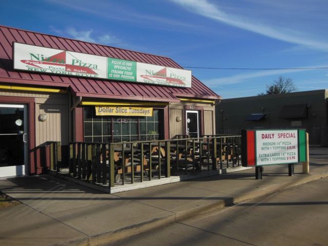 Nizza Pizza - outside - RESIZE