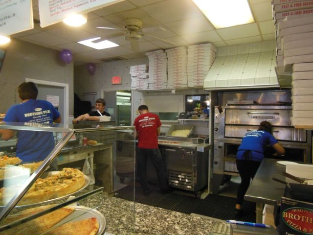 Brothers Pizza - inside - RESIZE