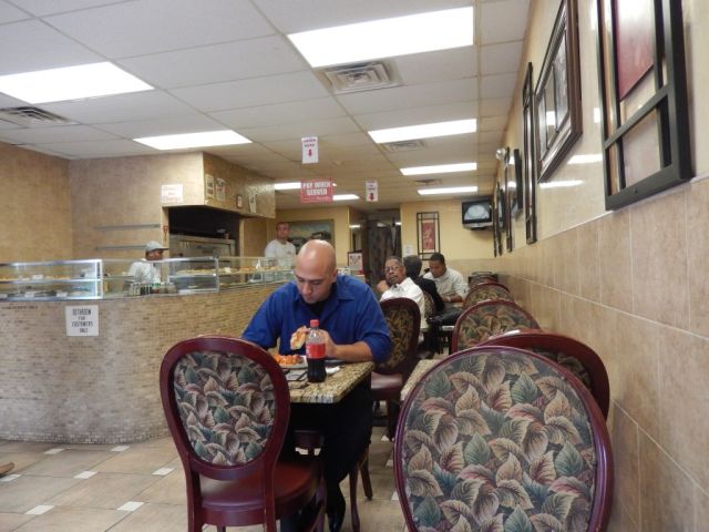 Bella Pizza Elizabeth - inside - RESIZE