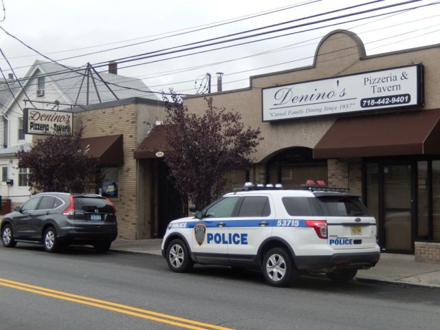 Deninos - outside - RESIZE