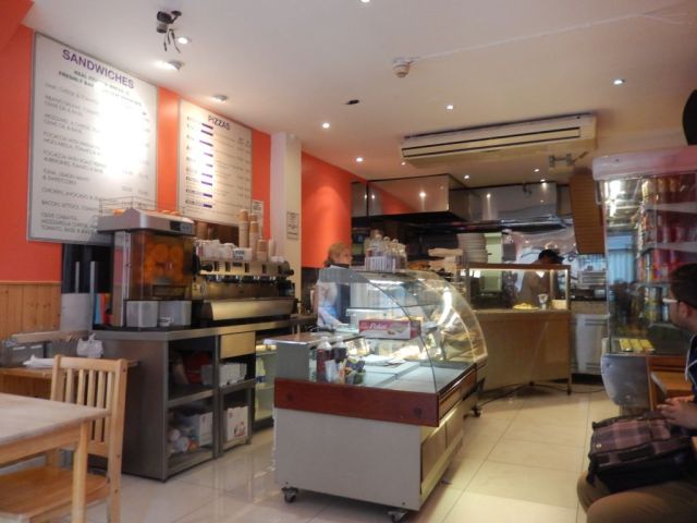 Ecco Pizza - inside - RESIZE