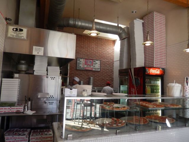 Joe's Pizza - counter - RESIZE