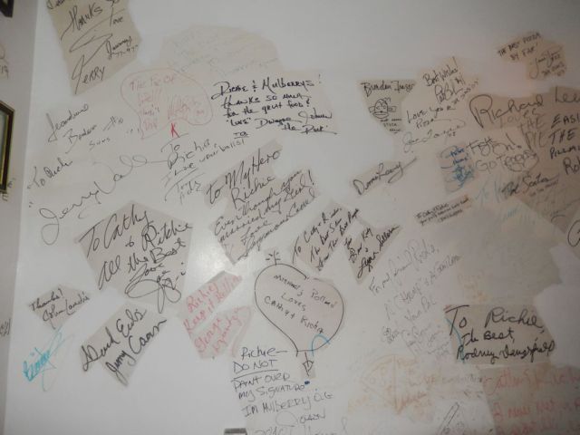 Mulberry Street - wall - REZIZE