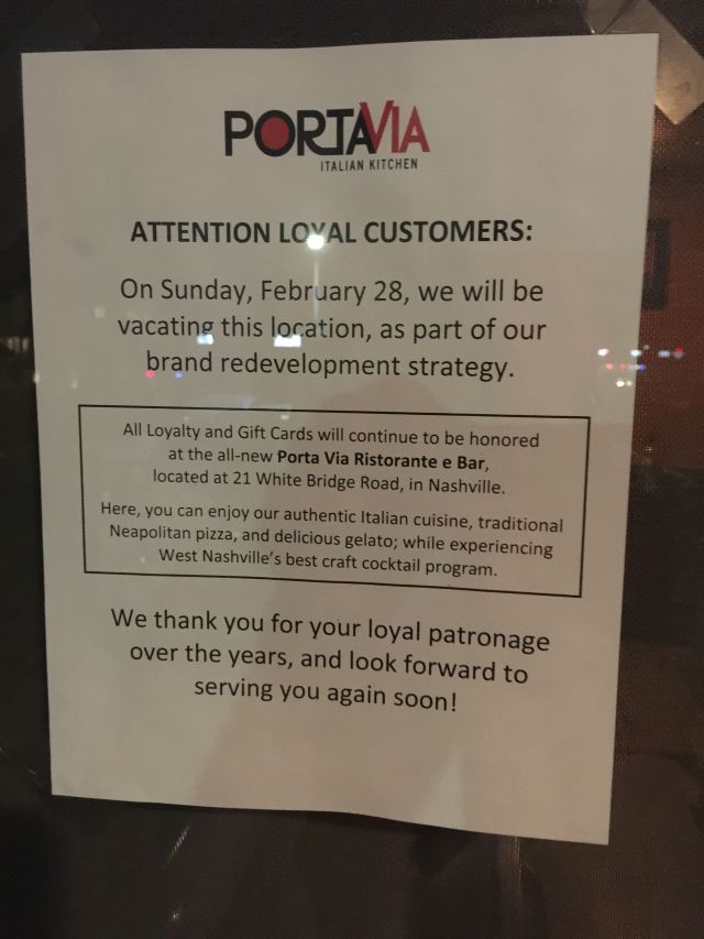 Porta Via - closing sign