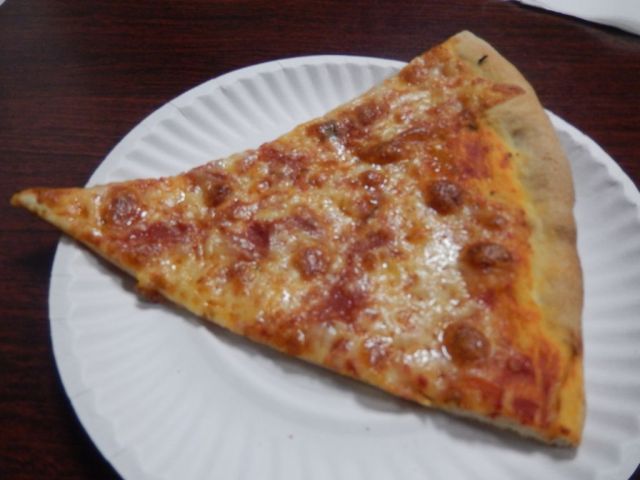 Vals Pizzeria - slice - RESIZE