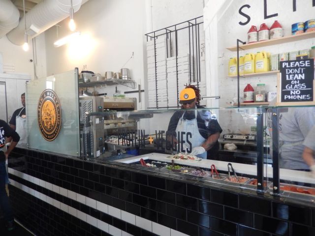 Slim &amp; Huskys - inside - RESIZE