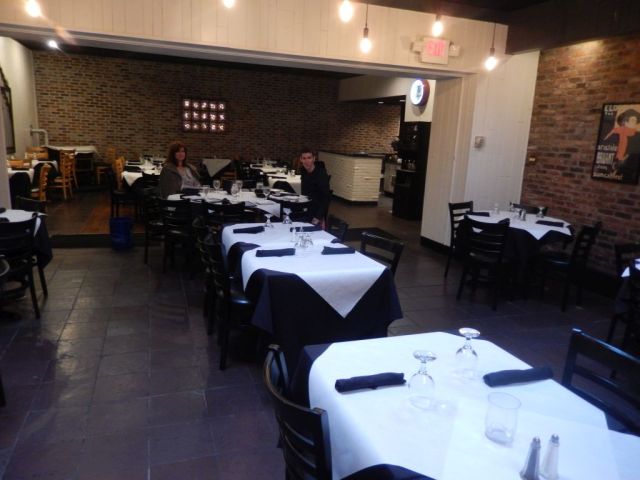 Bayonne Patio Bar &amp; Grille -inside - RESIZE