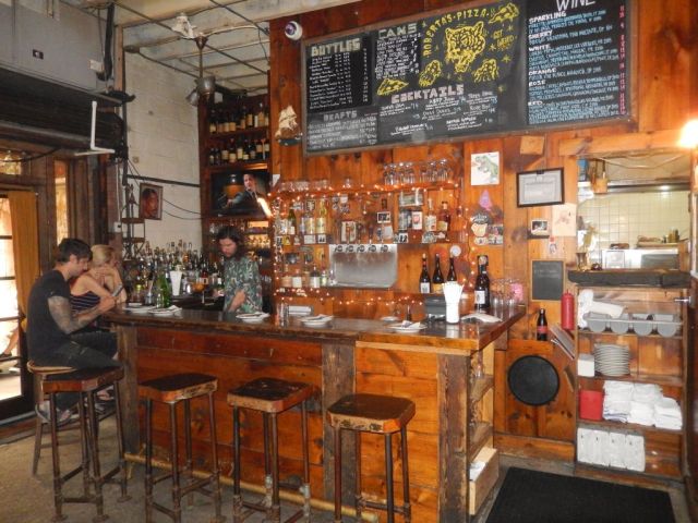 Roberta's - BAR - resize