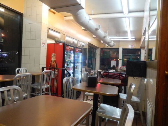 Mikes Pizza - inside2 - RESIZE