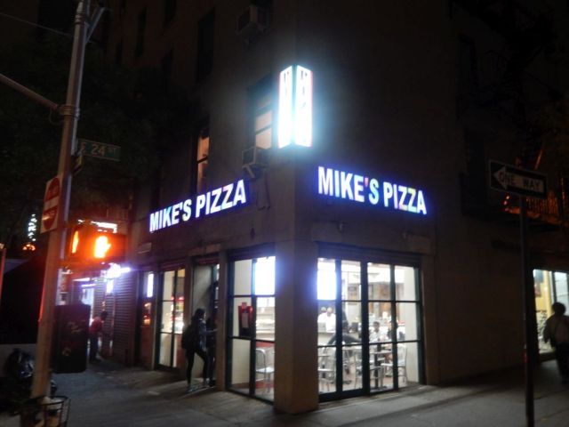 Mikes Pizza - ourside - RESIZE