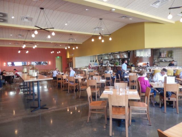 Piatellos - inside - RESIZE