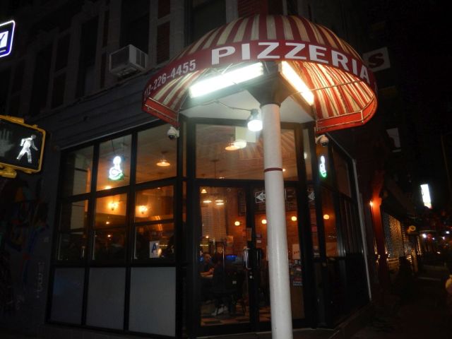 Williamsburg Pizza - outside - RESIZE