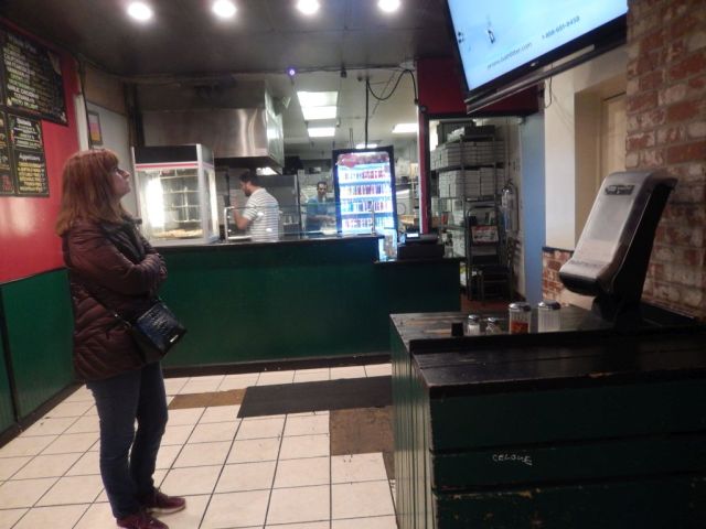 Nizarios - inside - RESIZE