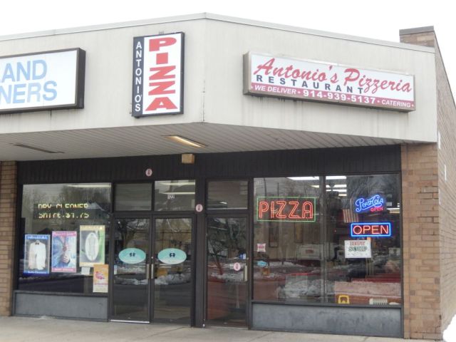 Antonios - outside - RESIZE