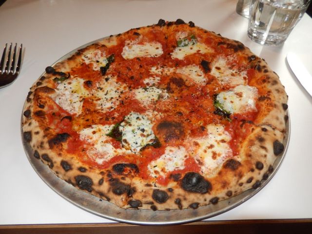 Folk - pizza red - RESIZE