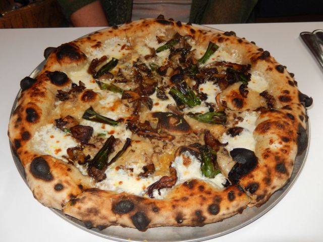 Folk - pizza white - RESIZE