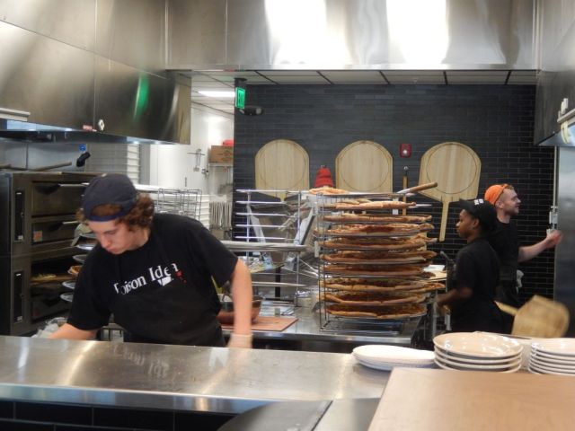 five points pizza west - inside 3- resize