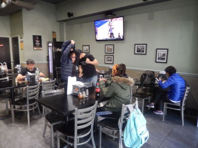 Gloria Pizza - inside2 - RESIZE