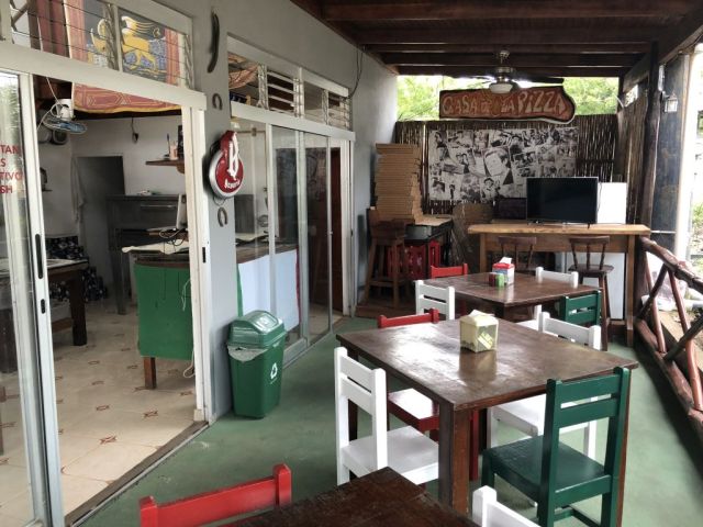 Mama Mia Pizzeria - inside2 - RESIZE