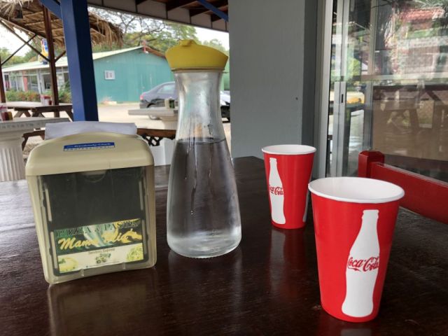 Mama Mia Pizzeria - table - RESIZE