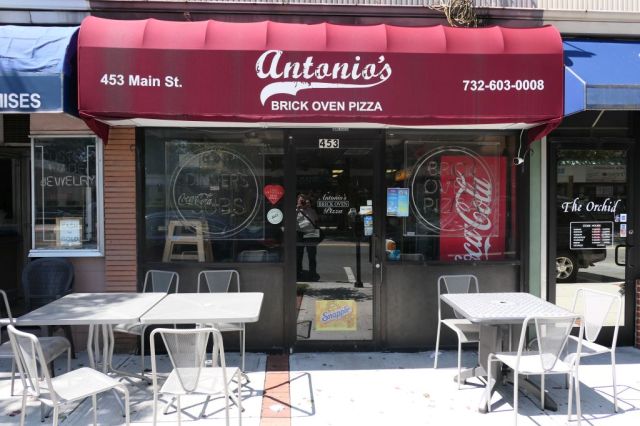 Antonios - outside - RESIZE