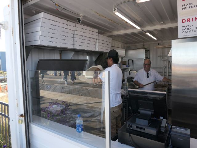 Marucas - inside - RESIZE