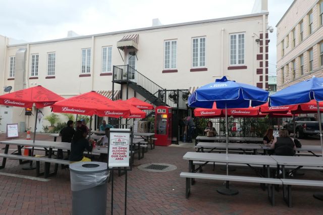 Downtown House of Pizza - patio - RESIZE