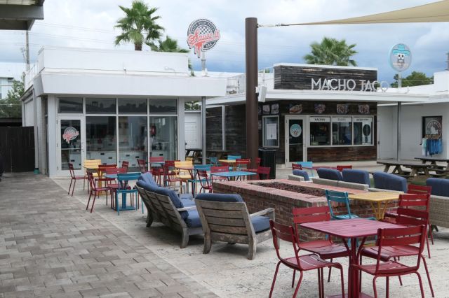 Sauce It - outside2 - RESIZE