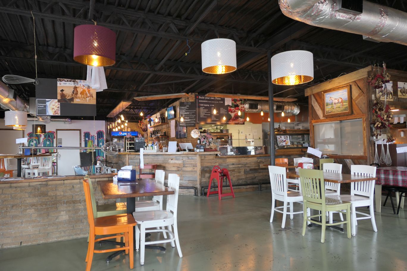 Mamma Monica —Moves to Downtown Weatherford, TX and Adds Pizza